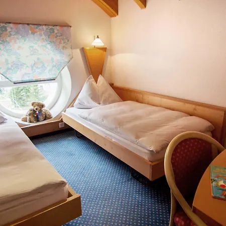 Du Glacier - The Dom Collection 3*