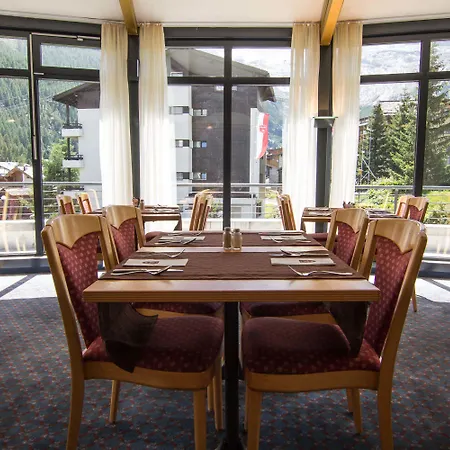 Du Glacier - The Dom Collection Hotell Saas Fee