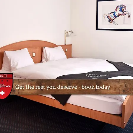 Du Glacier - The Dom Collection Hotel