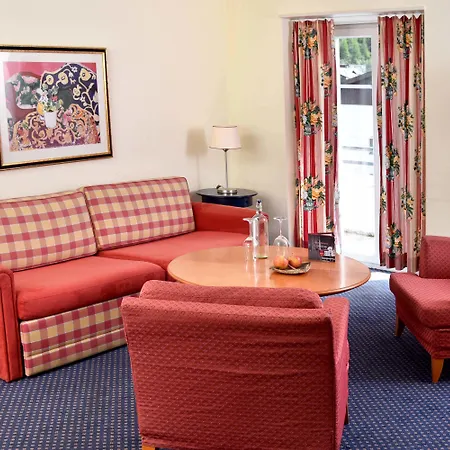 Du Glacier - The Dom Collection ホテル サース フェー