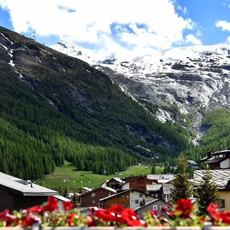 Du Glacier - The Dom Collection ホテル 3*