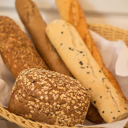 ホテル Du Glacier - The Dom Collection サース フェー