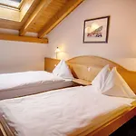 Du Glacier - The Dom Collection Szálloda