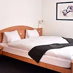 Du Glacier - The Dom Collection Szálloda 3*